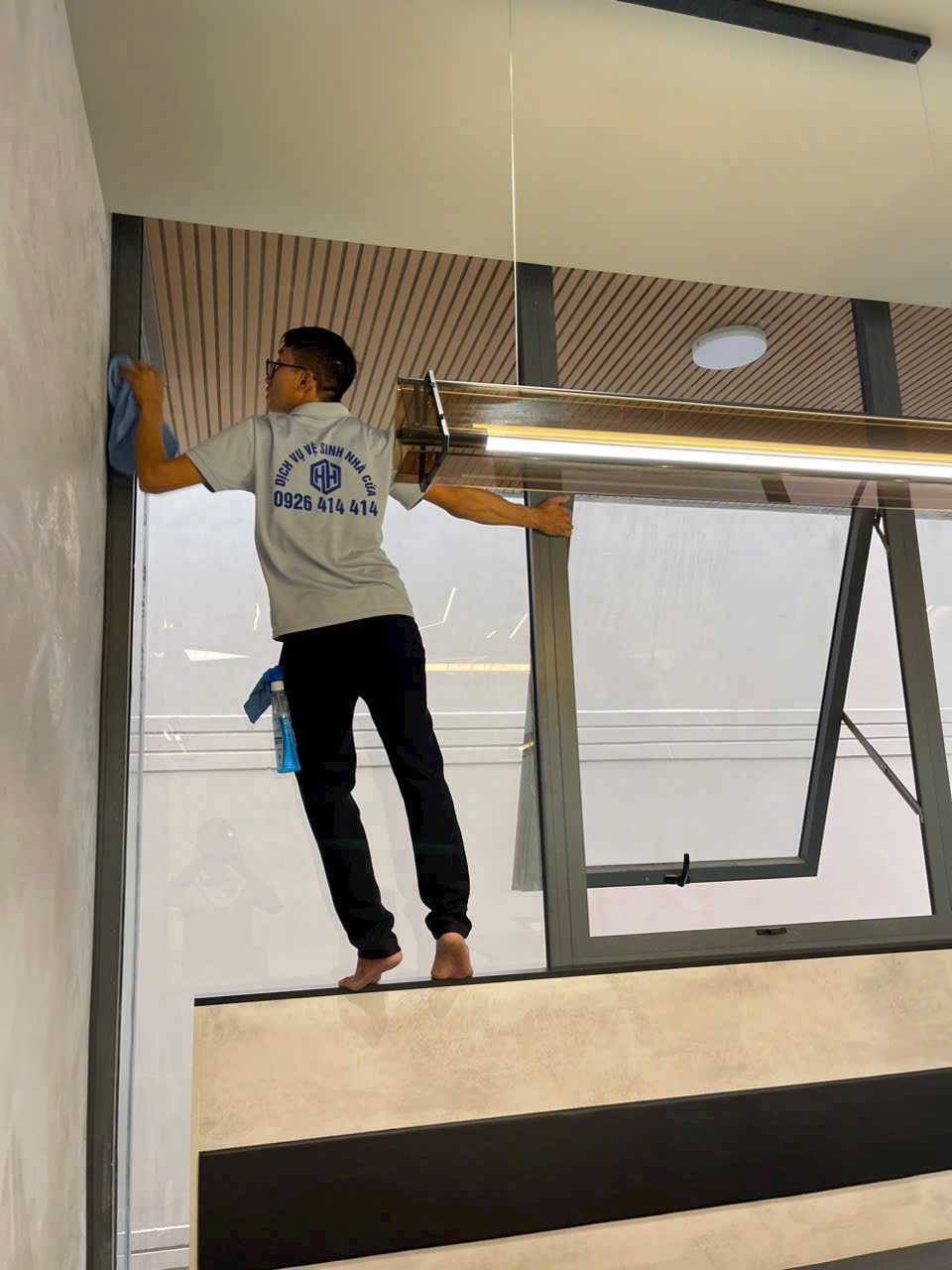 Vệ sinh văn phòng tại TP HCM