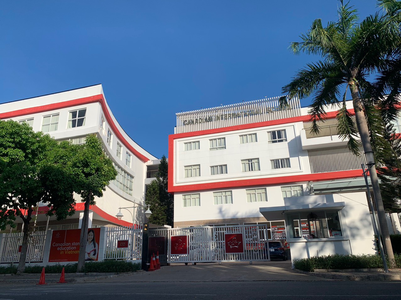 Tiếp nhận vệ sinh công nghiệp tại HCM tận nơi hiệu quả nhất